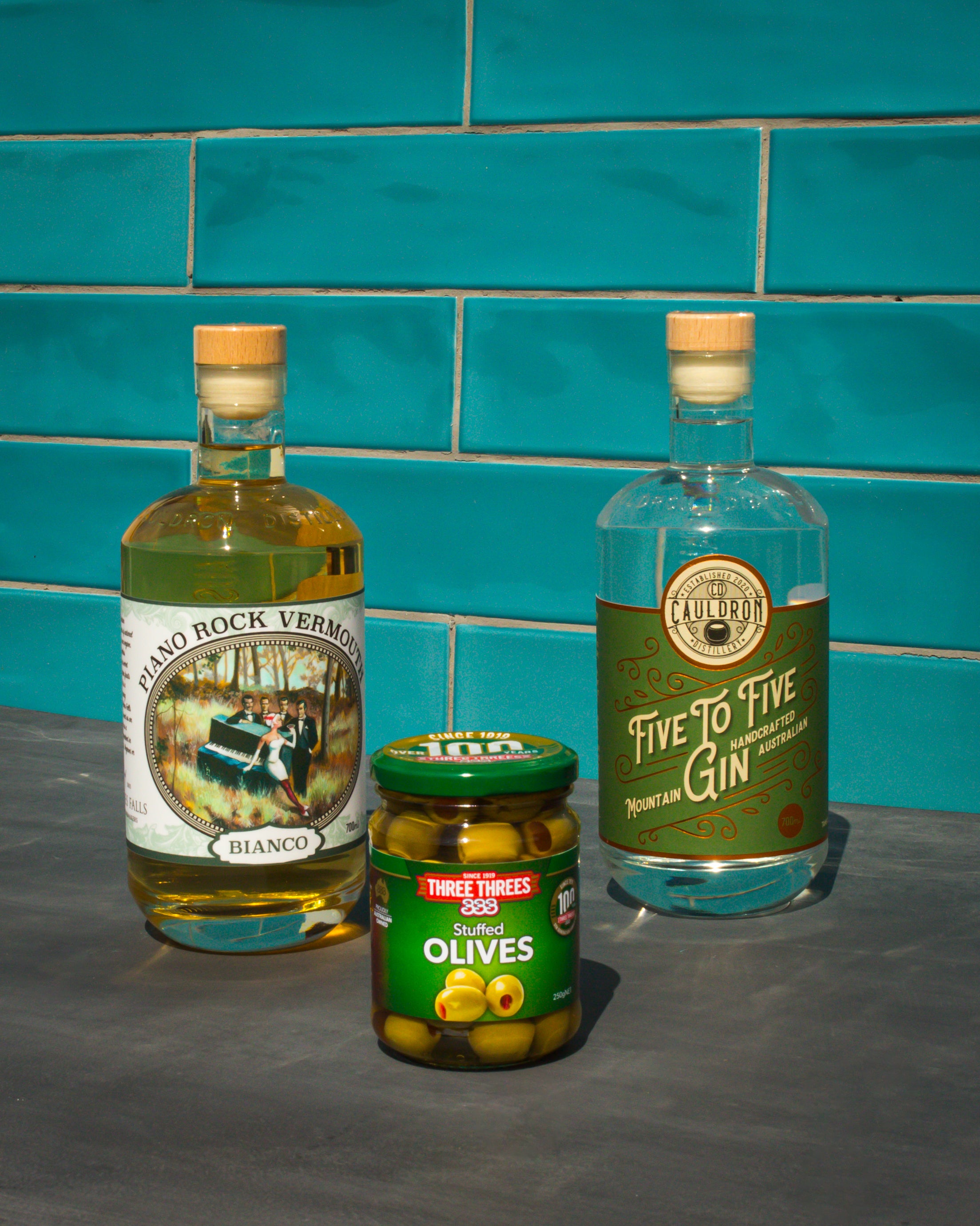 martini-lovers-pack-cauldron-distillery